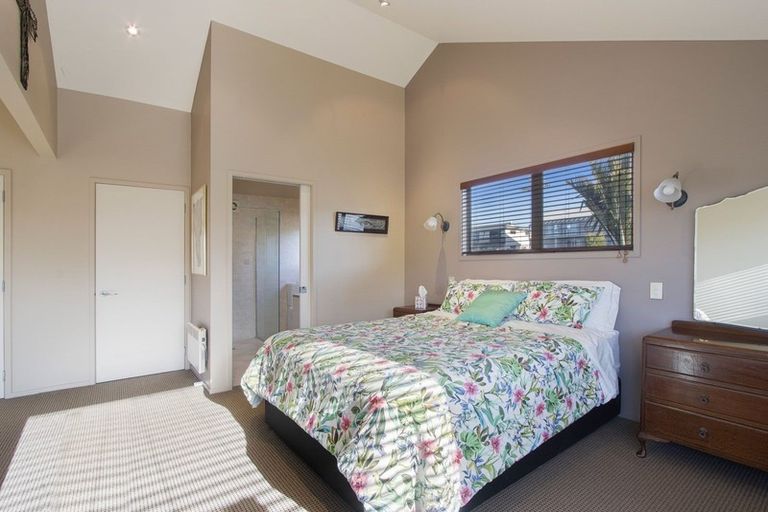 Photo of property in 221 Seaforth Road, Waihi Beach, 3611