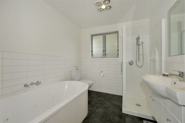 Photo of property in 15 Lloyd Street, Strowan, Christchurch, 8052