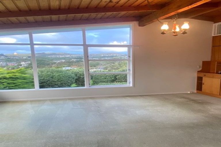 Photo of property in 12 Cranwell Street, Churton Park, Wellington, 6037