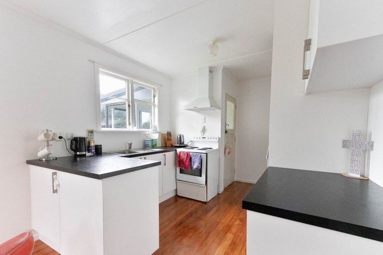 Photo of property in 26 Polson Street, Castlecliff, Whanganui, 4501