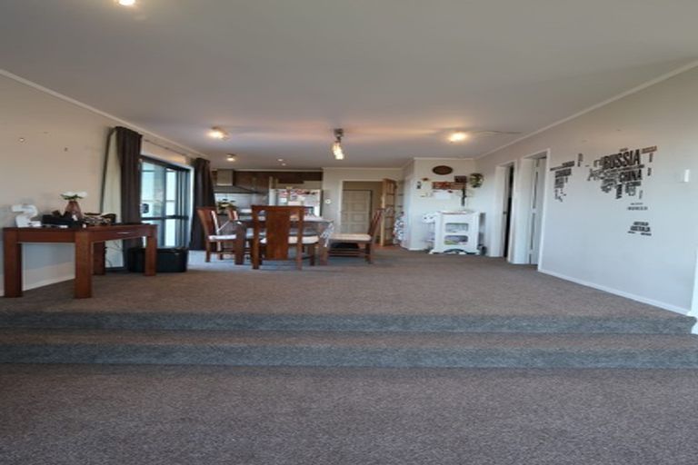 Photo of property in 282 Maungaraki Road, Maungaraki, Lower Hutt, 5010