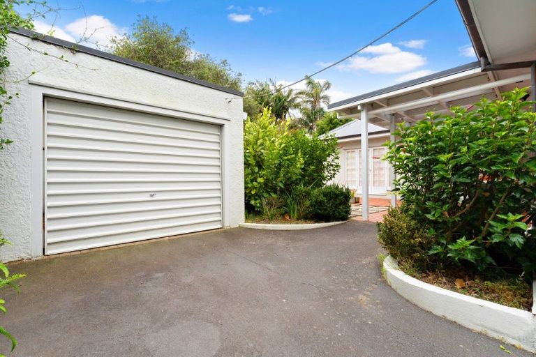 Photo of property in 232 Lake Road, Hauraki, Auckland, 0622