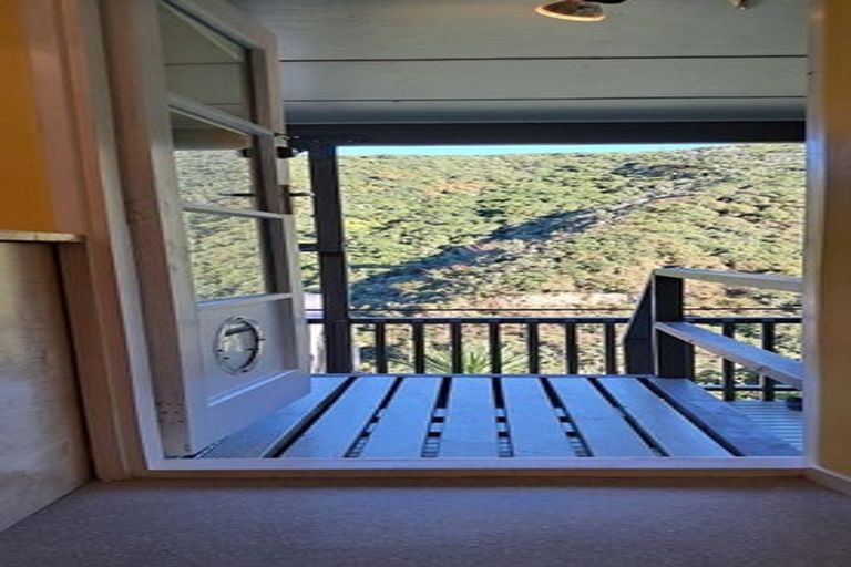 Photo of property in 7 Amos Way, Kingston, Wellington, 6021