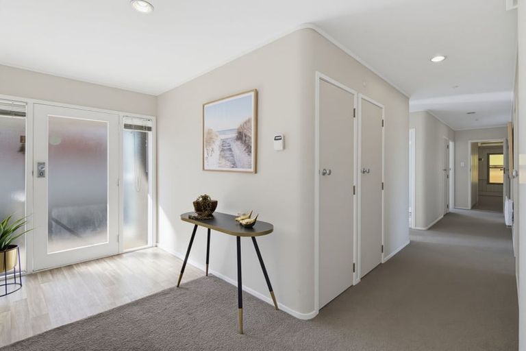 Photo of property in 14 Norfolk Rise, Waiuku, 2123