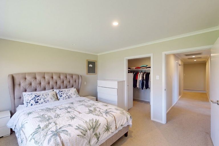 Photo of property in 3 Mahi Grove, Maewa, Feilding, 4702