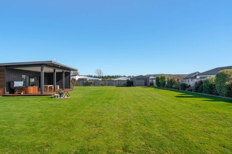 Photo of property in 25 Mill Grove, Clareville, Carterton, 5713