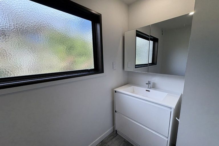 Photo of property in 1/54 Muritai Crescent, Havelock North, 4130