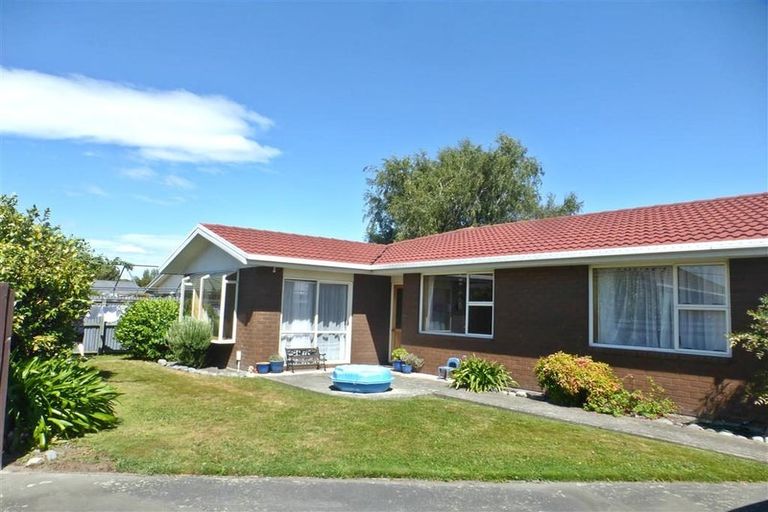 Photo of property in 2/47 Santa Rosa Avenue, Halswell, Christchurch, 8025