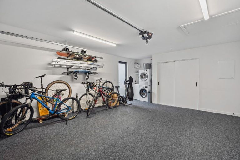 Photo of property in 2 Mcneil Crescent, Wanaka, 9305