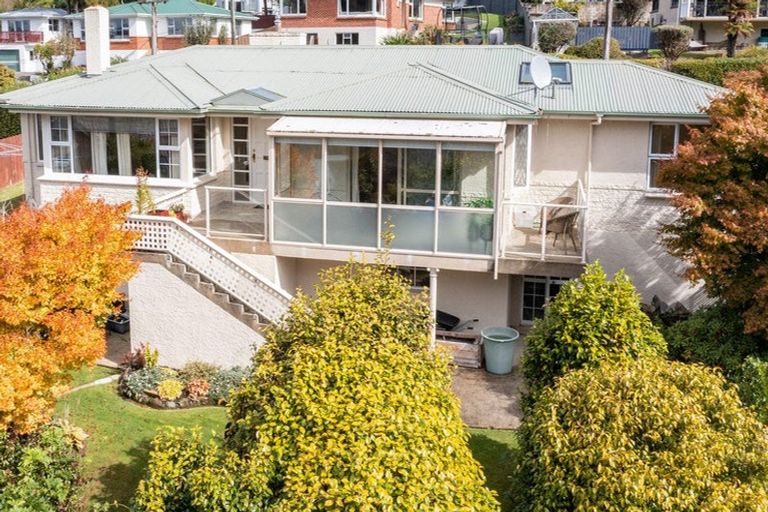Photo of property in 1 Colquhoun Street, Glenross, Dunedin, 9011