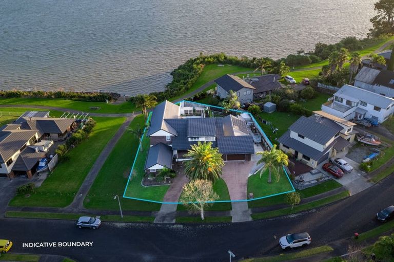 Photo of property in 43 St Annes Crescent, Wattle Downs, Auckland, 2103