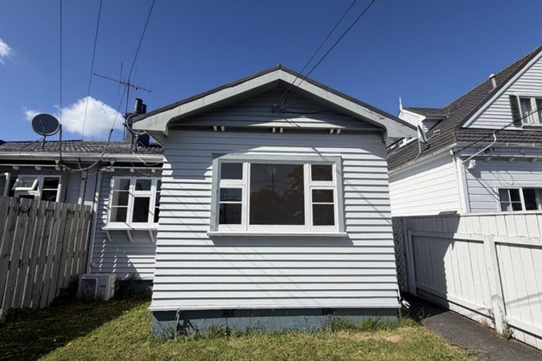 Photo of property in 18 Epuni Street, Hutt Central, Lower Hutt, 5011