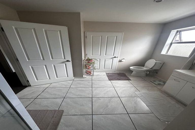 Photo of property in 3/100 Hastings Street West, Sydenham, Christchurch, 8023