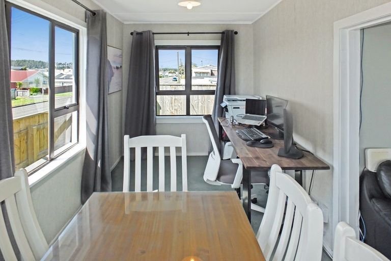 Photo of property in 86 Seabury Avenue, Foxton Beach, Foxton, 4815