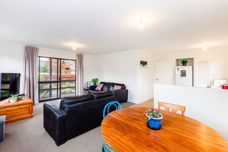 Photo of property in 61 Arawhata Road, Paraparaumu, 5032