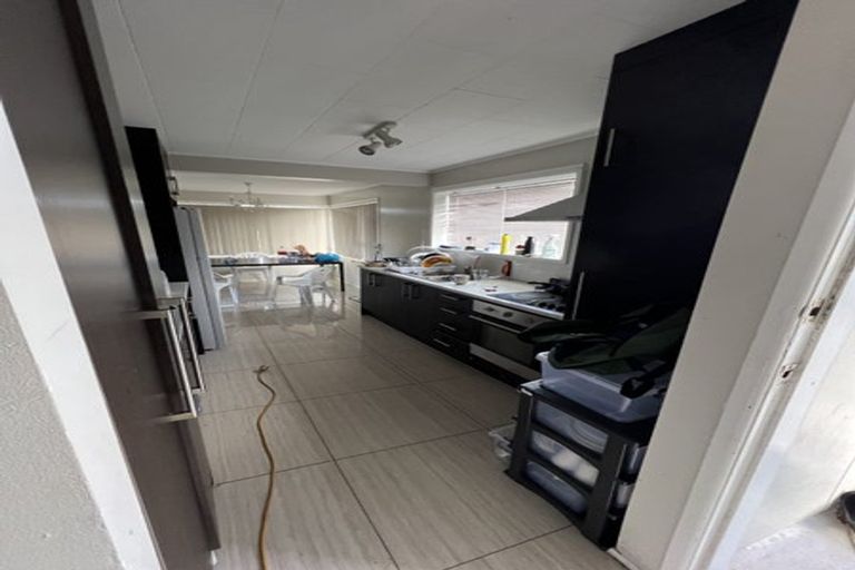 Photo of property in 5 Kivell Close, Mangere East, Auckland, 2024