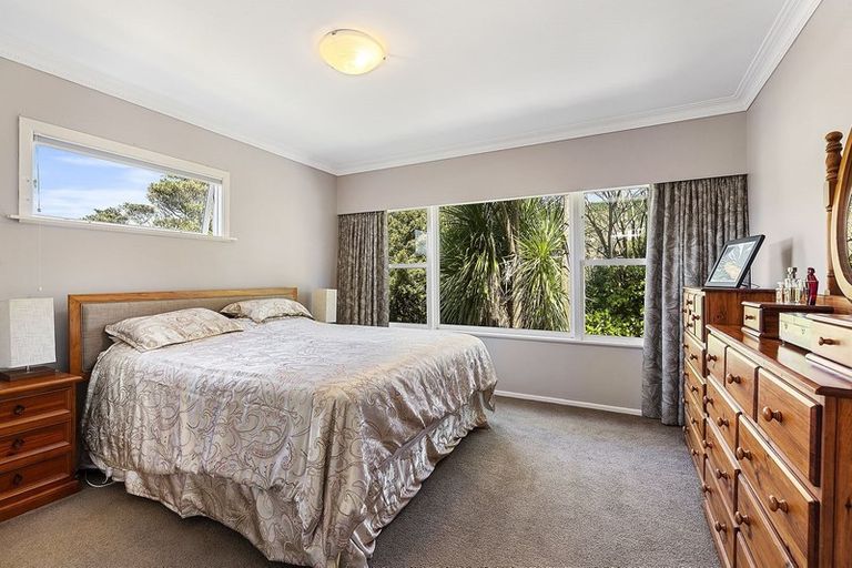Photo of property in 13 Saint Edmund Crescent, Tawa, Wellington, 5028