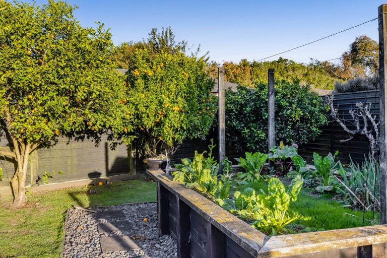 Photo of property in 283 Glover Road, Hawera, 4610