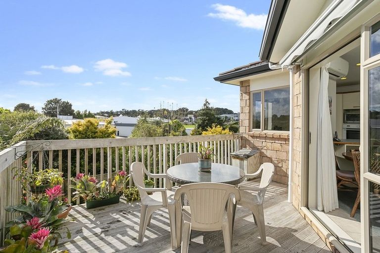 Photo of property in 35 Elan Place, Stanmore Bay, Whangaparaoa, 0932