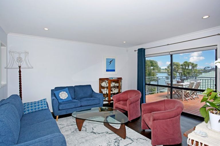 Photo of property in 114f Sandspit Road, Waiuku, 2123