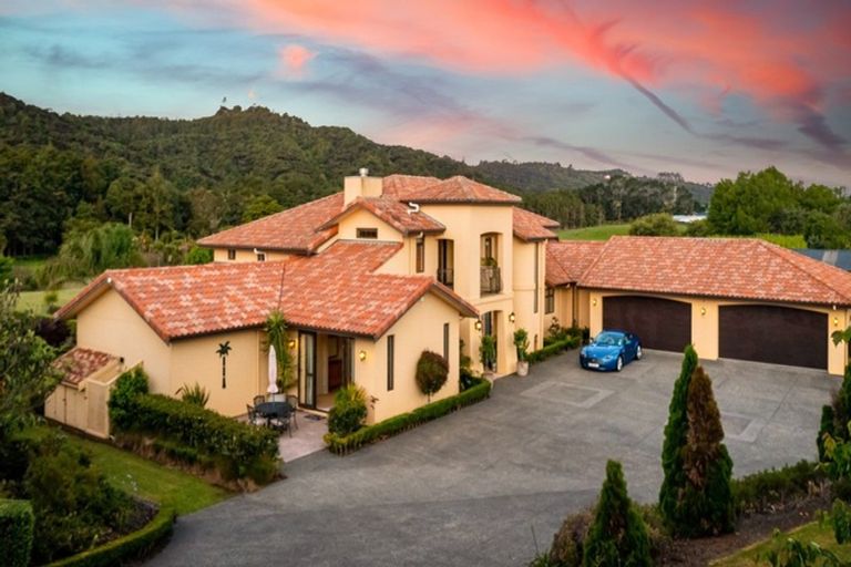 Photo of property in 278a Matua Road, Kumeu, 0891