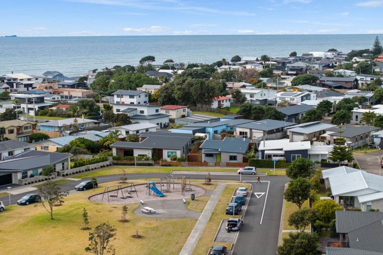 Photo of property in 41 Spinifex Street, Papamoa Beach, Papamoa, 3118