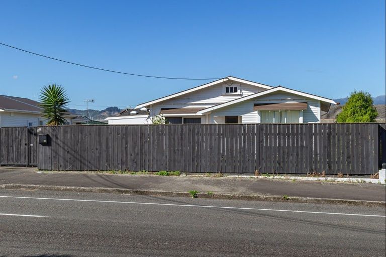 Photo of property in 36 Salisbury Street, Levin, 5510