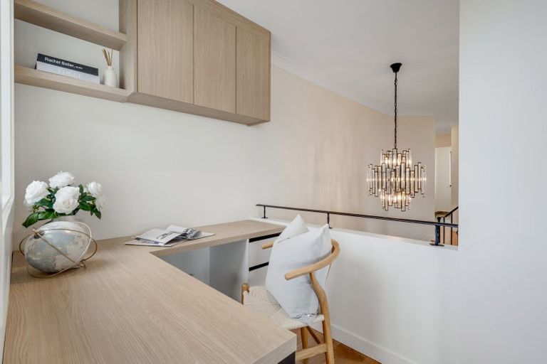 Photo of property in 2/152 Clovelly Road, Bucklands Beach, Auckland, 2012