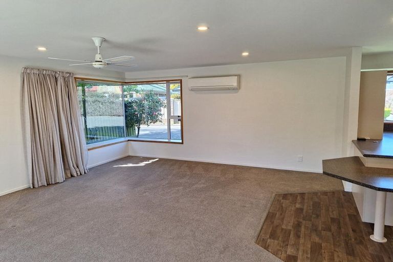 Photo of property in 19f Halswell Junction Road, Halswell, Christchurch, 8025