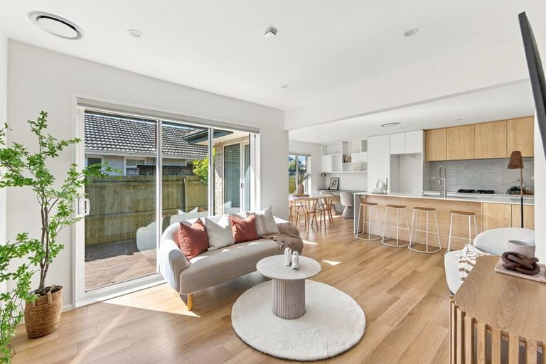 Photo of property in 1/33 Trafford Street, Harewood, Christchurch, 8051
