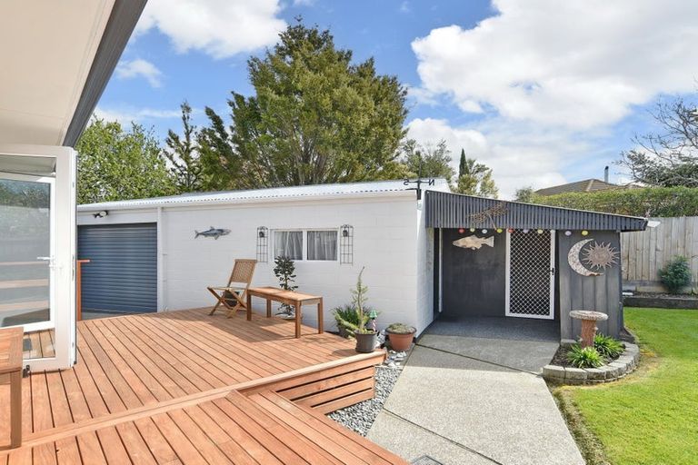 Photo of property in 7 Barclay Place, Burwood, Christchurch, 8061