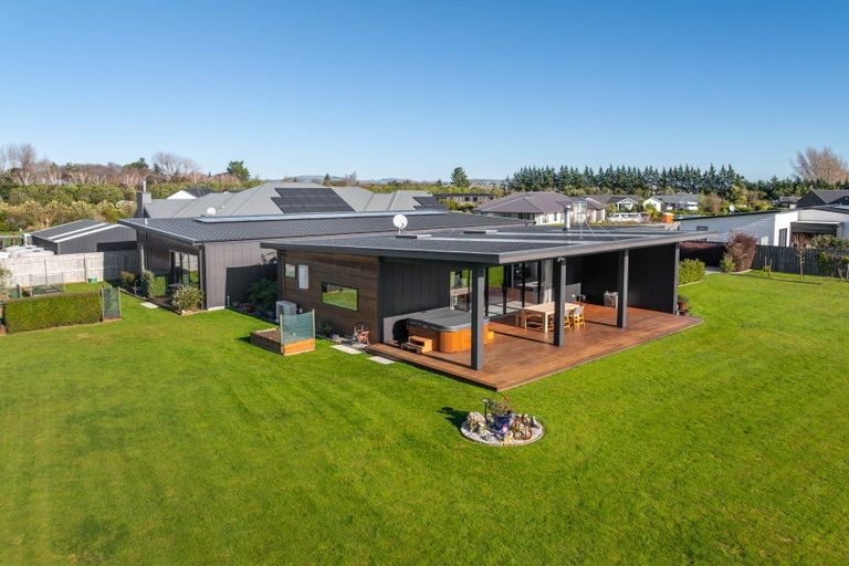 Photo of property in 25 Mill Grove, Clareville, Carterton, 5713