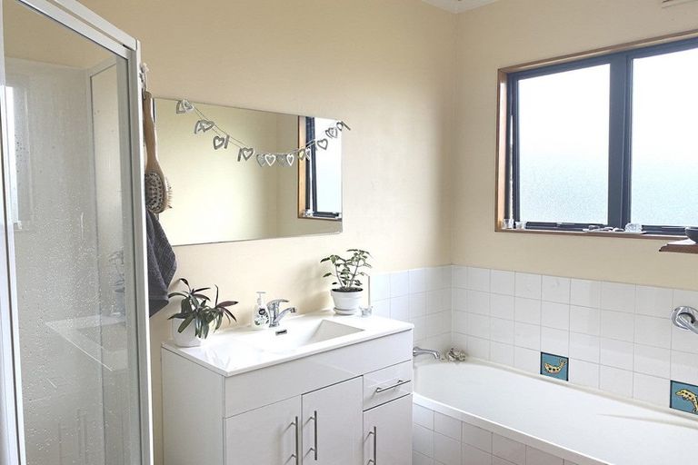 Photo of property in 72 Dalton Avenue, Te Awamutu, 3800