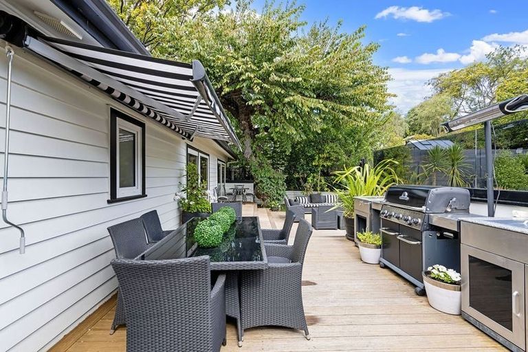 Photo of property in 2 Crichton Terrace, Cashmere, Christchurch, 8022