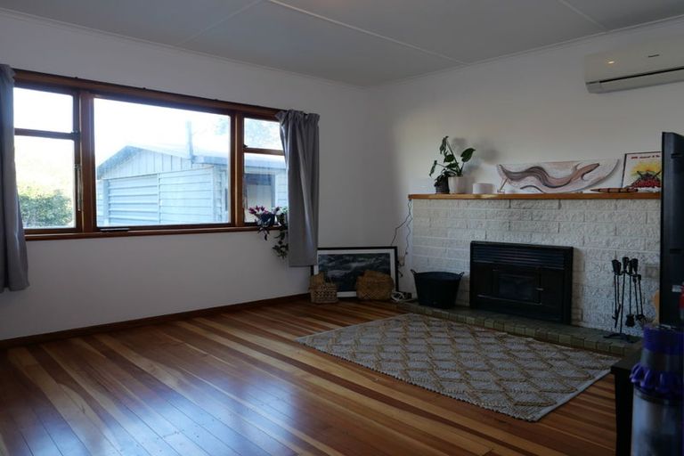 Photo of property in 9 Iti Street, Otaki, 5512
