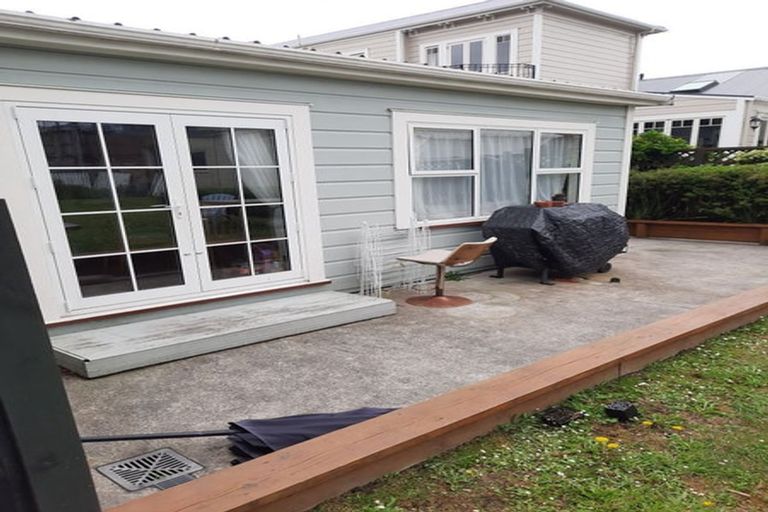 Photo of property in 26 Wilson Street, Newtown, Wellington, 6021