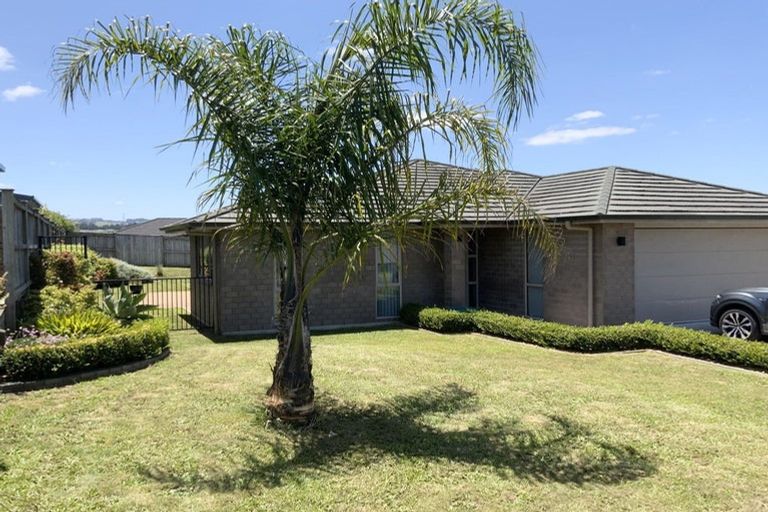 Photo of property in 10 Canmore Street, Pokeno, 2402