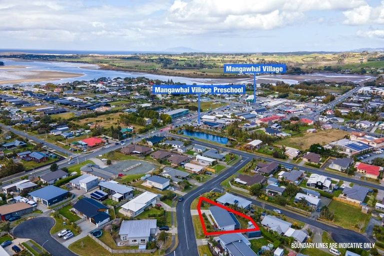 Photo of property in 9 Weka Street, Mangawhai, 0505