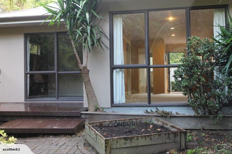 Photo of property in 13a Trelawn Place, Cockle Bay, Auckland, 2014