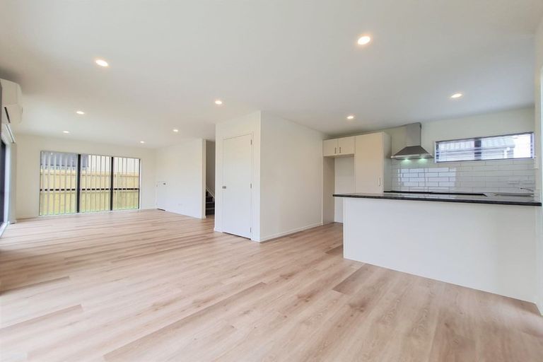 Photo of property in 81 Black Beech Crescent, Takanini, 2110