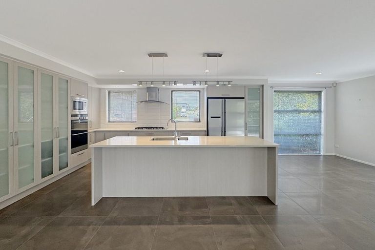 Photo of property in 9 Maple Lane, Huapai, Kumeu, 0810