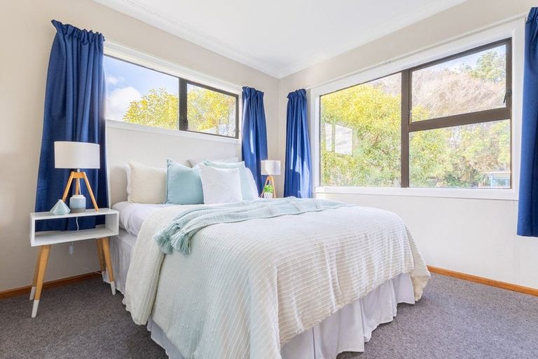 Photo of property in 26 Reeves Street, Waikanae Beach, Waikanae, 5036