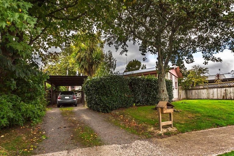 Photo of property in 29 Apollo Parade, Milson, Palmerston North, 4414