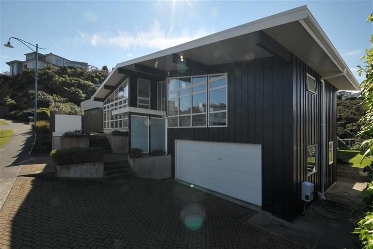 Photo of property in 26 Meadowbank Drive, Belmont, Lower Hutt, 5010