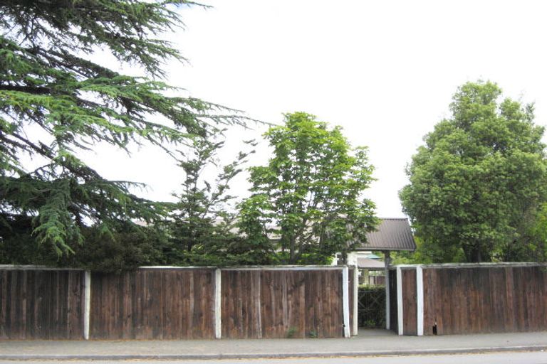 Photo of property in 116 Opawa Road, Opawa, Christchurch, 8023