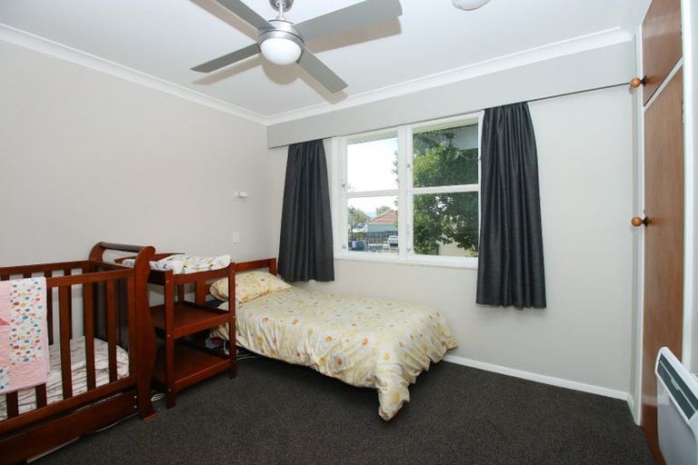Photo of property in 14 Viscount Place, West End, Palmerston North, 4412