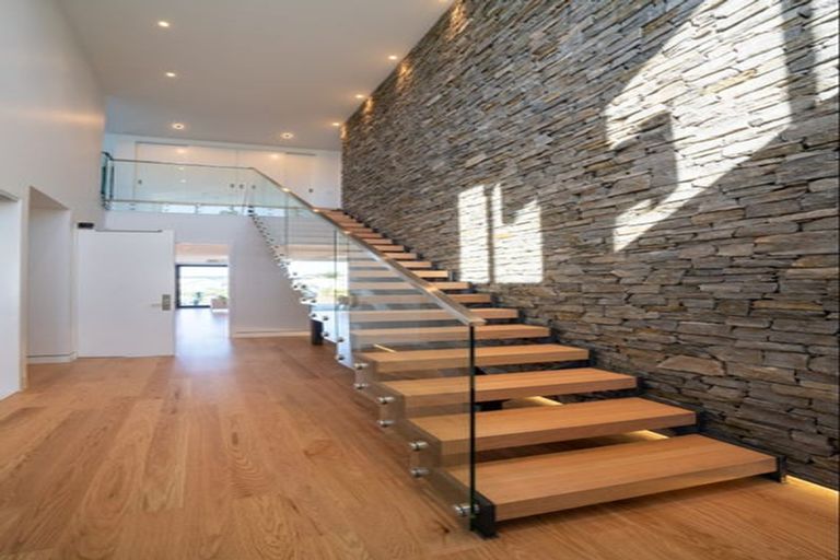 Photo of property in 33 Awatea Drive, Whitianga, 3510