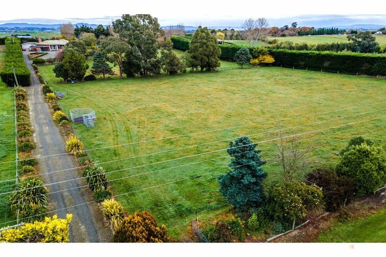Photo of property in 293 Pleasant Point Highway, Levels, Timaru, 7975