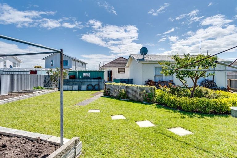 Photo of property in 52 Massey Crescent, Marewa, Napier, 4110
