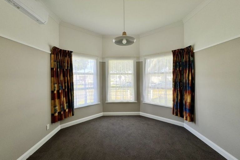 Photo of property in 16 Ada Street, Hokowhitu, Palmerston North, 4410